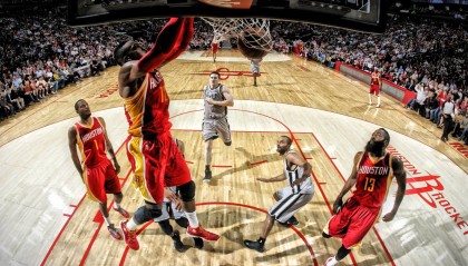 开云·Kaiyun网页版-NBA传奇球星参加慈善赛，为抗击疫情贡献力量，nba球员捐款排名