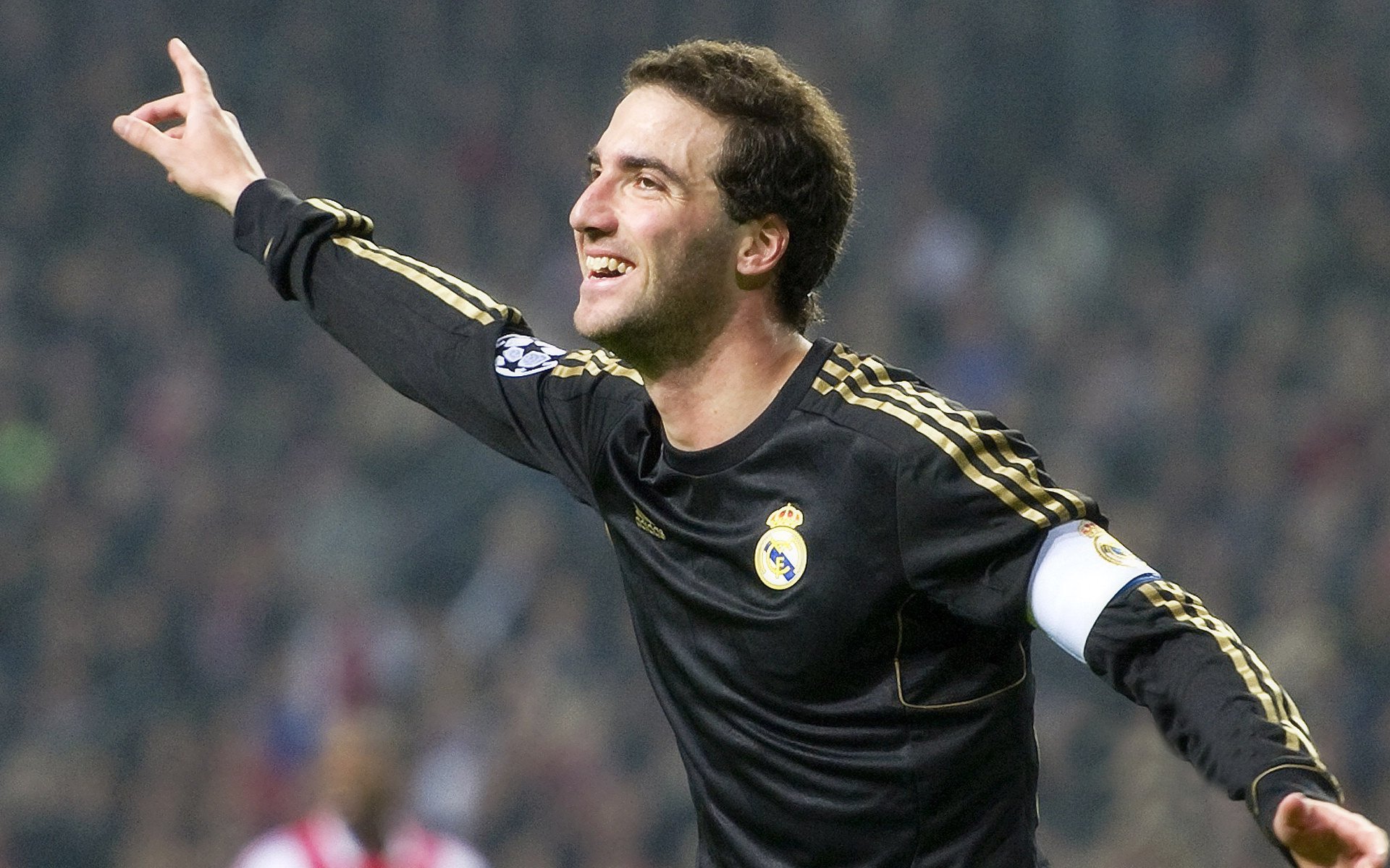 中国足球的球员心理健康管理机制,足球运动员比赛心理分析